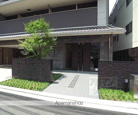 プレサンス京都四条烏丸響の玄関写真