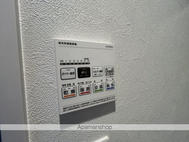 ウインズコート桜塚の内装写真