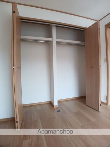 エレガンテIの内装写真