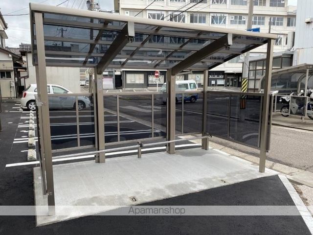 メモワール万代の外観写真