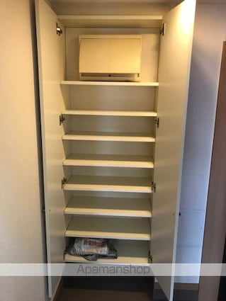 プレール・ドゥーク早稲田[1K/25.46m2]の玄関