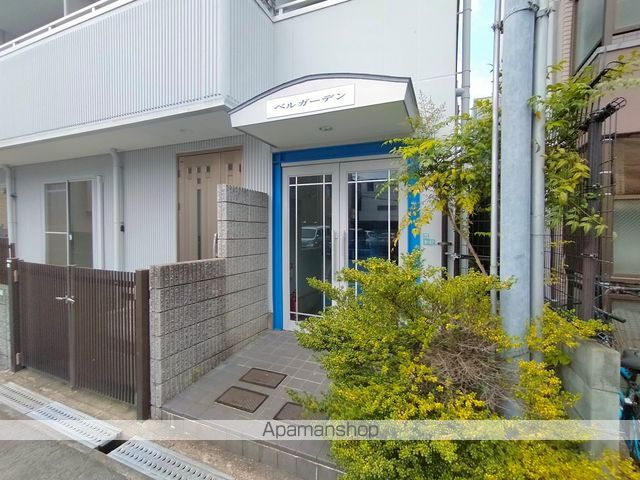 ベルガーデンの玄関写真