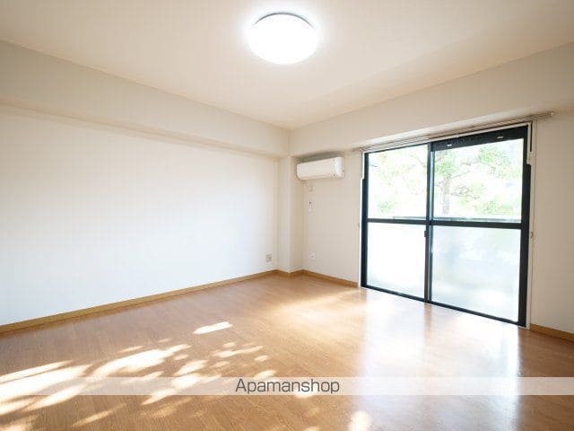 ディアスUIIIの内装写真