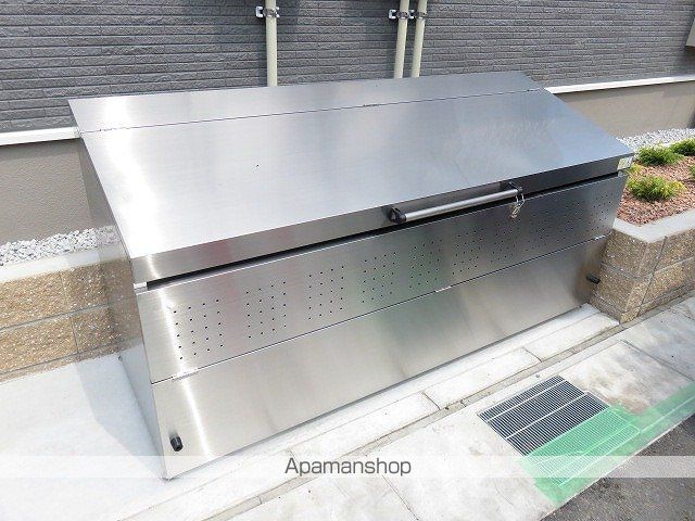 カーサ プラシードA棟の外観写真