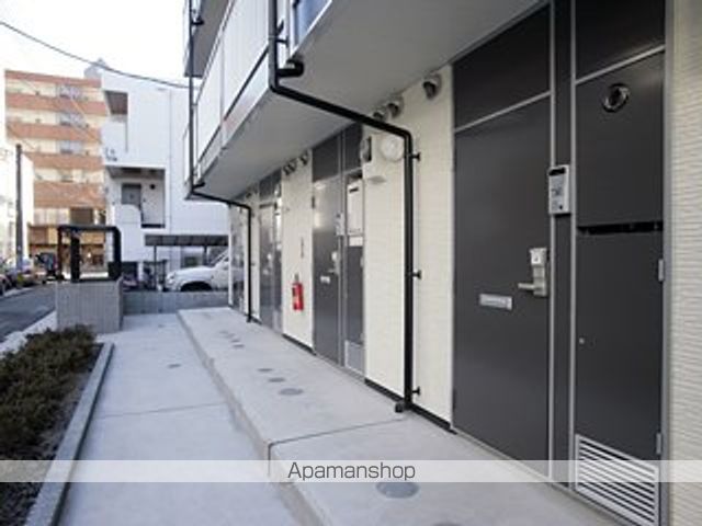レオパレス住吉の玄関写真