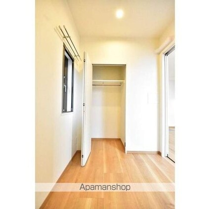 モダンテラス南青山[1LDK/26m2]の収納