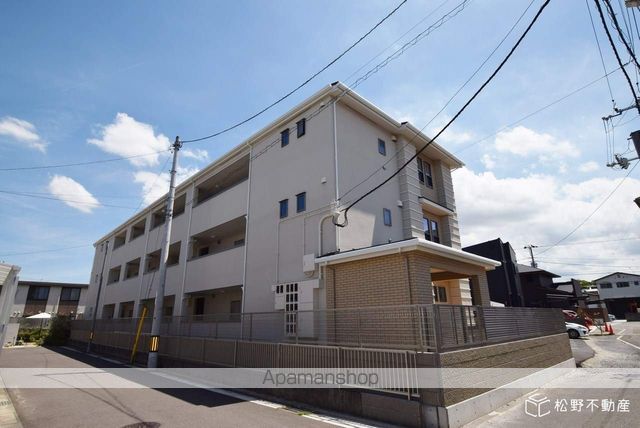 MITSUI CREST COURTの外観写真
