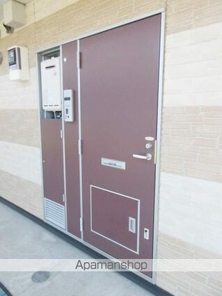 レオパレスグレープ[1K/23.18m2]のエントランス1