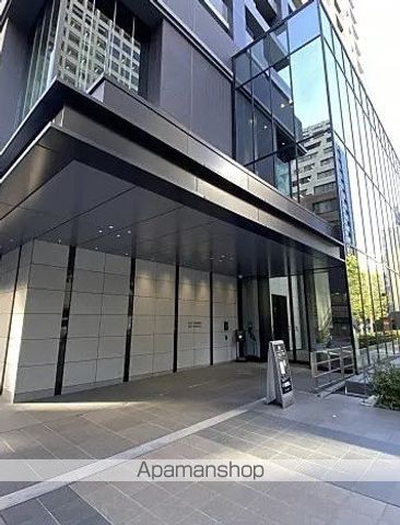 シティタワー大阪本町の玄関写真