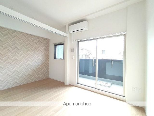 セレニテ江坂エクラの内装写真
