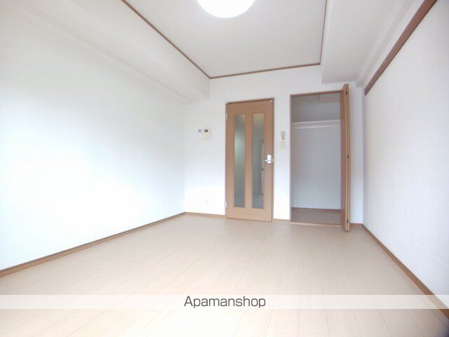 AUBE春の町の内装写真