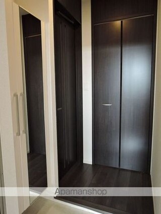 グローヴⅢ[1R/26.27m2]の玄関