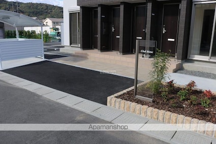 シャ・ブラン[1K/33.72m2]のエントランス