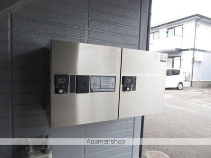 ファミール小春の里　Ｄ棟[2DK/41.89m2]の内装1