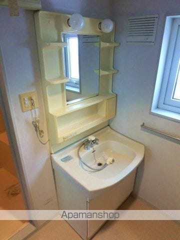 メゾネ山の手の内装写真