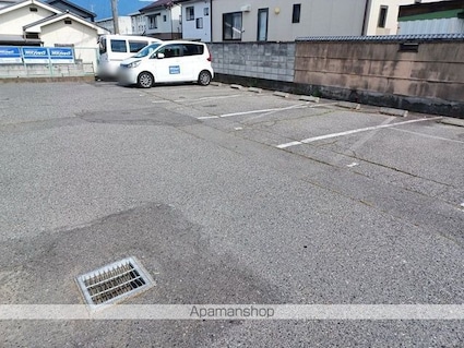 アメニティ二子[3DK/46.2m2]の駐車場1