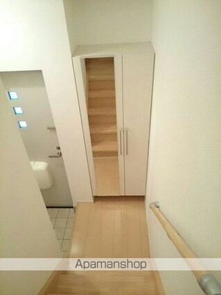 広島県福山市大門町１丁目[1LDK/52.99m2]の玄関