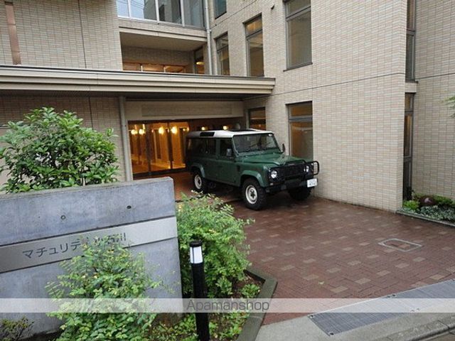 マチュリティ小石川の玄関写真