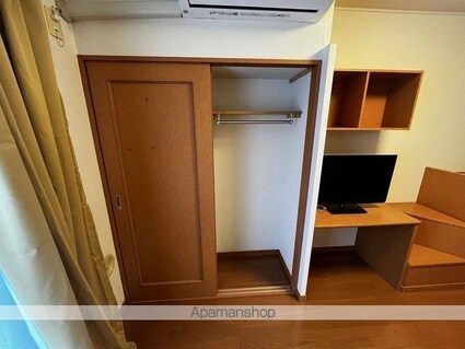 レオパレスコレマサ[1K/22.35m2]の収納