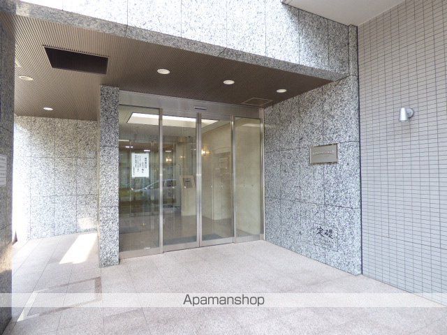 NH江坂IIIの玄関写真