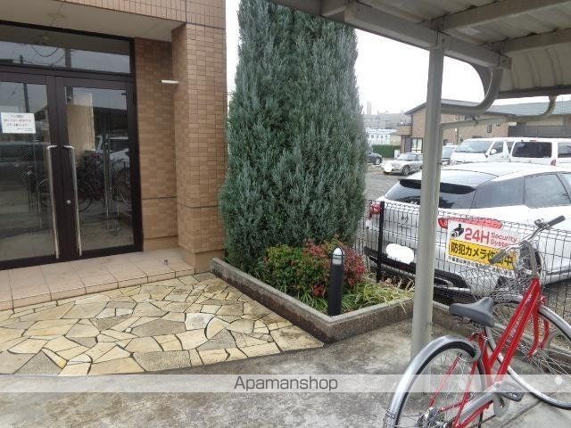 グランアモール青山の玄関写真