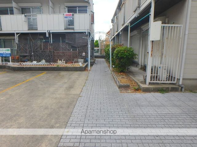 クレジール牧野 B棟の玄関写真