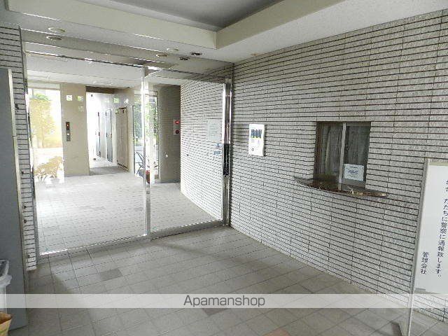 ヴィラ・ロクローの玄関写真