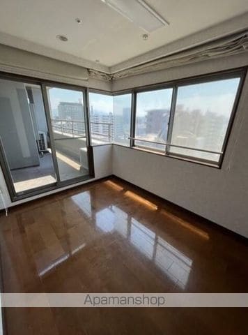 エイルマンション城崎の内装写真