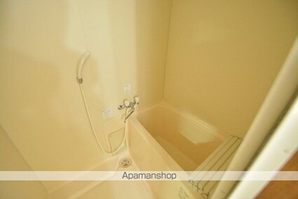 ファミーユ小松島[1K/27.13m2]のバス