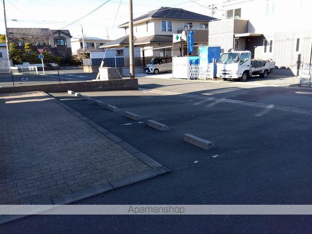 レオパレス里の外観写真