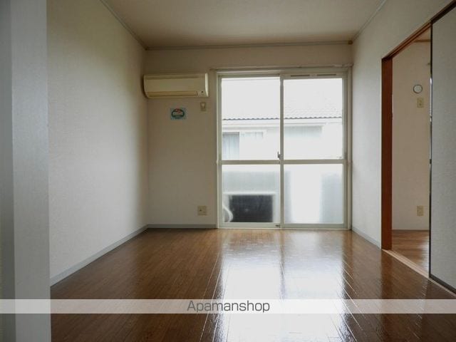 シャトル春水 C棟の内装写真