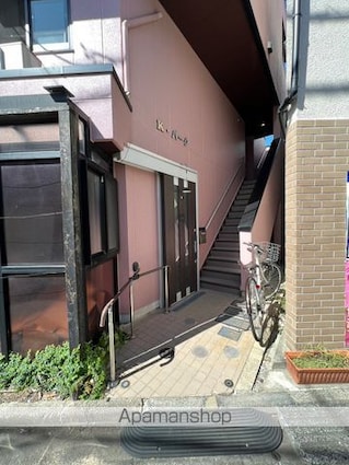 東京都中野区中野３丁目[1K/36.13m2]のエントランス