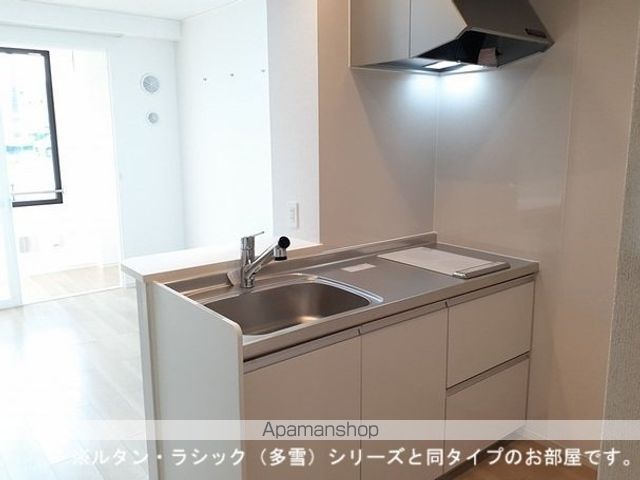 リード・ルミナの内装写真