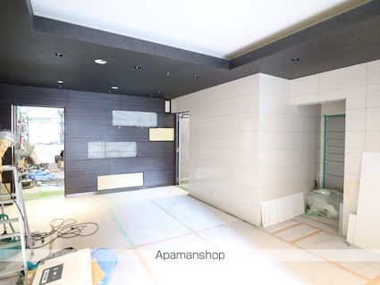 プレサンス葵デュリス[1LDK/31.98m2]のロビー