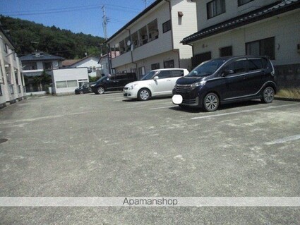 サンファン[2K/34.78m2]の駐車場2