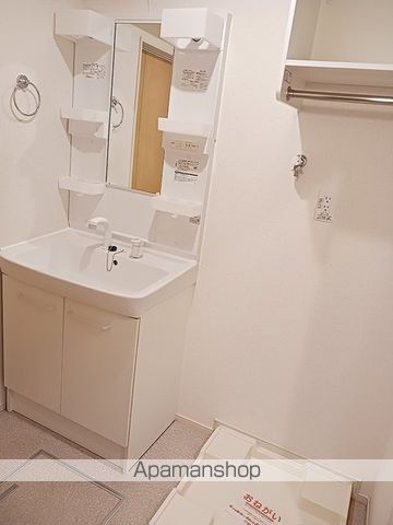 スザンヌ ランランの内装写真
