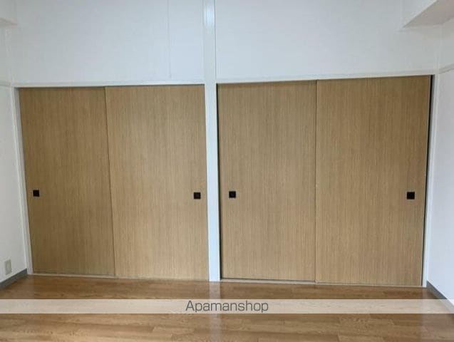 小西ビルの内装写真