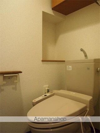 ルーブル学芸大学五番館[1R/30.75m2]のトイレ