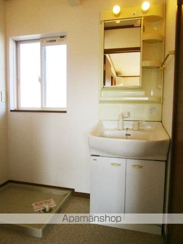クレストールCの内装写真