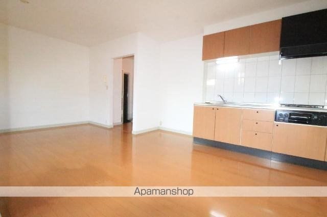 apartment 埼玉県三郷市新和４丁目318-2
地図を見る