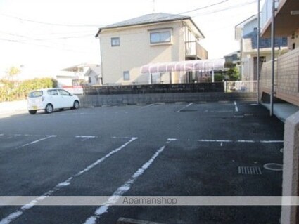 アンビシャス[1LDK/42.51m2]の駐車場