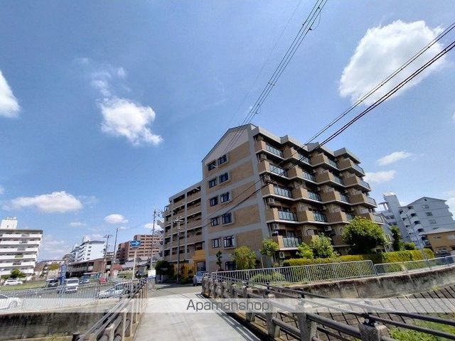 リバーサイド千里丘の外観写真