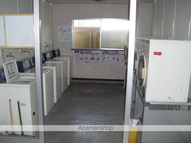 小牧市 3階建 築28年のその他写真