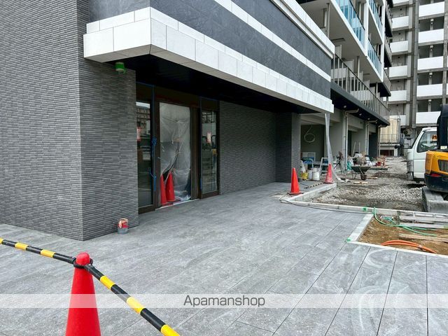 エスリード大阪イーストエッジの玄関写真