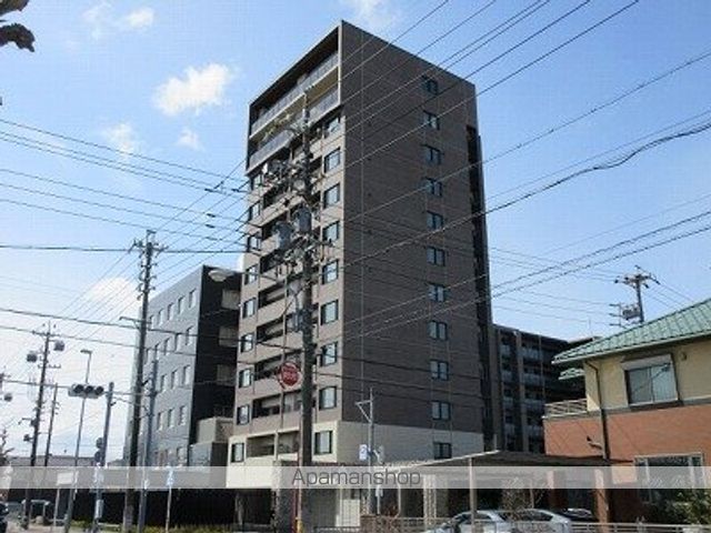 岐阜市加納栄町通のマンションの外観1