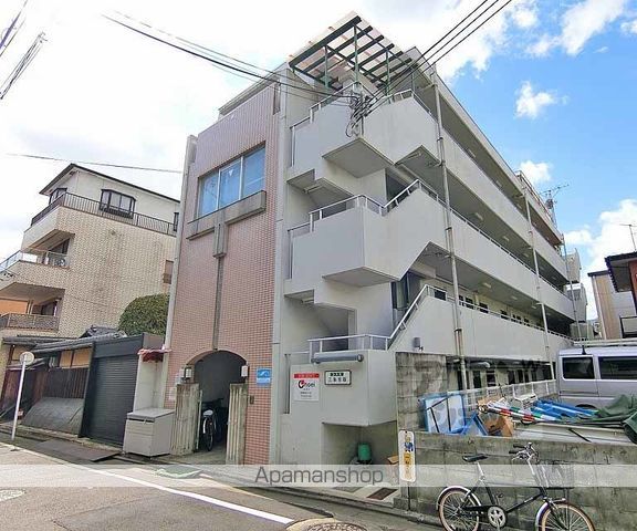 コスモ三条京阪の玄関写真
