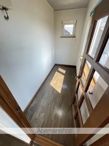 函館市 2階建 築39年の内装写真