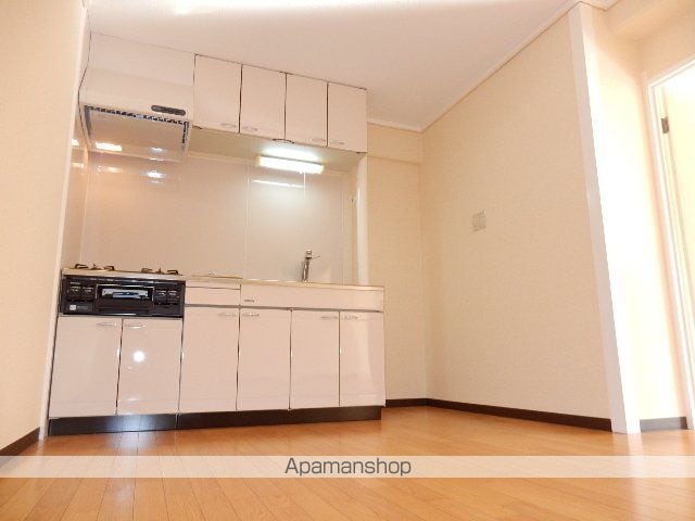 成広京町マンションの内装写真