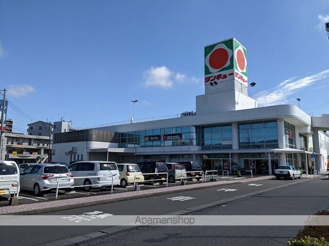 ジャルダン・フリューリー・ドーソンIIの周辺写真