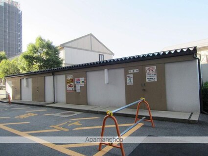 長野県長野市吉田４丁目[4LDK/76.53m2]の共用部1